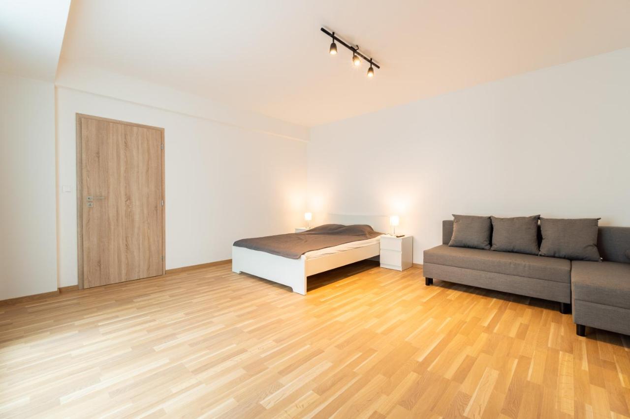 Brand New Two Room Apartment #64 In Elite Rezidence With Free Secure Parking Прага Экстерьер фото