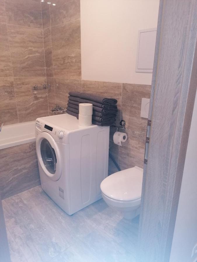 Brand New Two Room Apartment #64 In Elite Rezidence With Free Secure Parking Прага Экстерьер фото